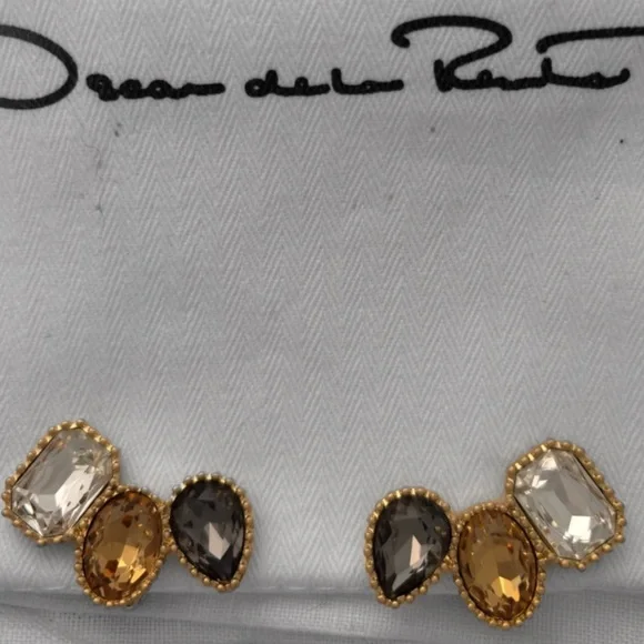 OSCAR de La Renta • Neutrals. Emerald-Cut Scramble Ear Cuffs Clip On. - Picture 5 of 7